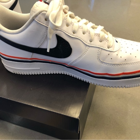 Air Force 1 ‘07 LV8 1 - Picture 6 of 10